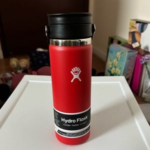 Hydroflask 20 oz coffee with flex sip lid